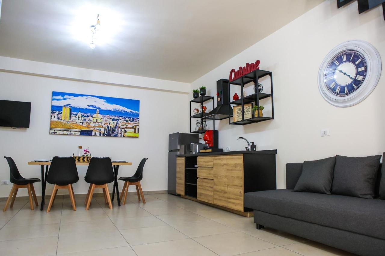 Beatrix Home Катания Экстерьер фото